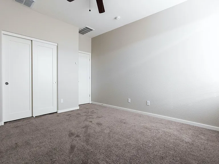 2335 E Utopia Rd #4 — Photo 21