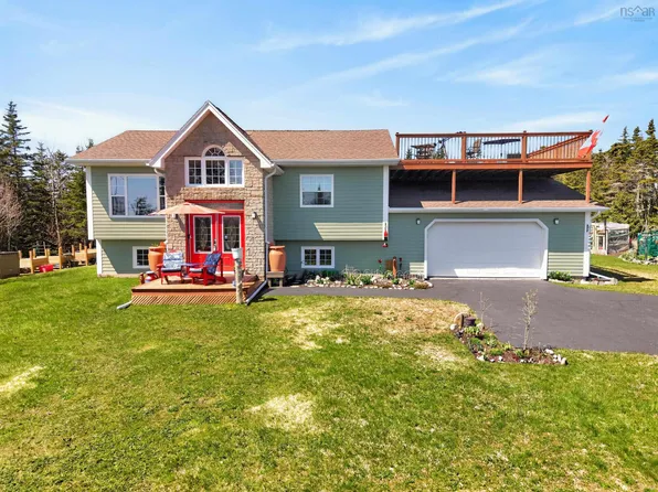 136 Causeway Rd, Halifax, NS B0J 2L0