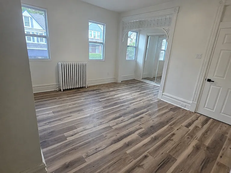 155 Ormsby Ave — Photo 14