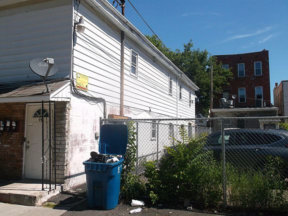 3rd image of 93 Bradford St