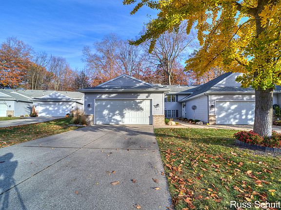 2nd image of 1038 Hidden Creek Dr