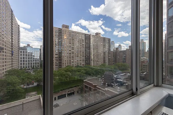 Rented by Citi Habitats | media 22