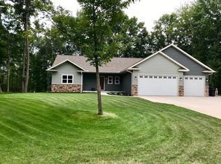 3334 Timber Ridge Dr, Stevens Point, WI 54481