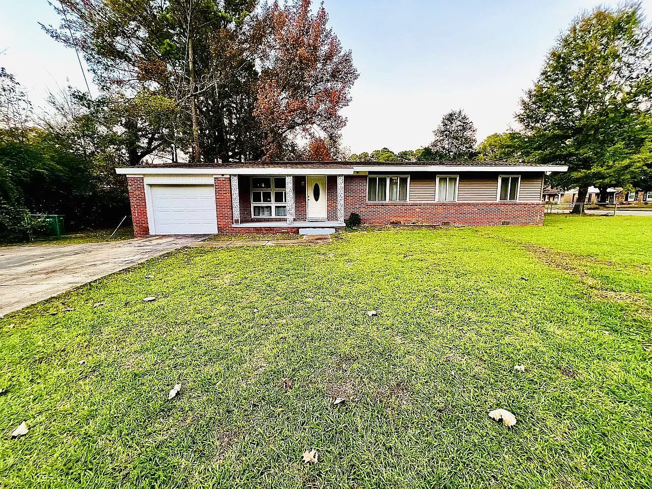 3 bed, 1596 sqft, $1,800 — Photo 1