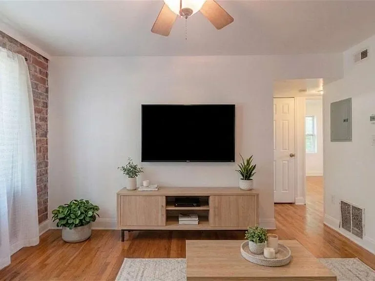24 Daniel St SE #8 — Photo 7