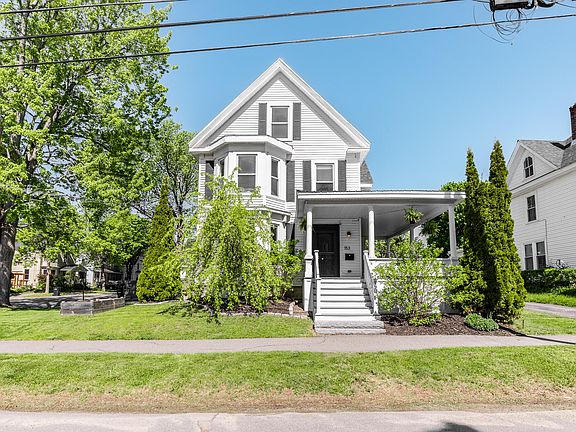 3rd image of 153 W Broadway