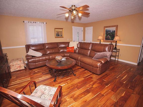5th image of 187 Beechwood Dr