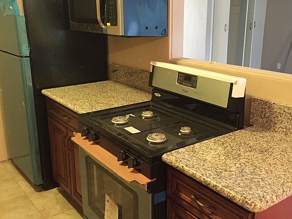 5th image of 375 Vernon Dr APT B