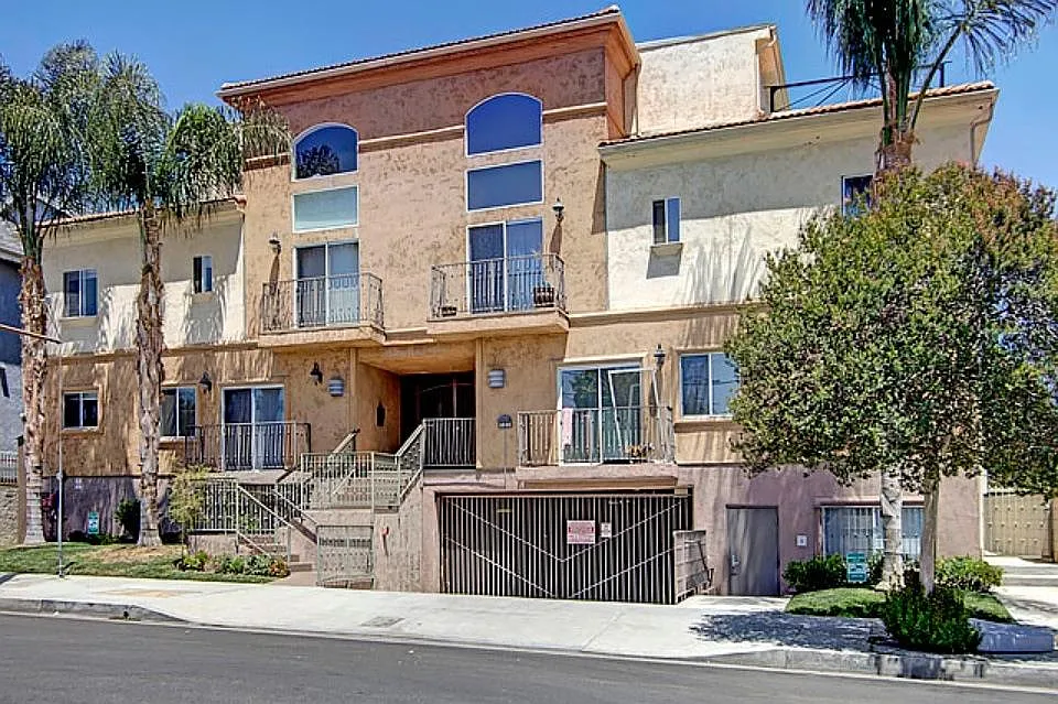Building Photo - 8800 Etiwanda Ave #8