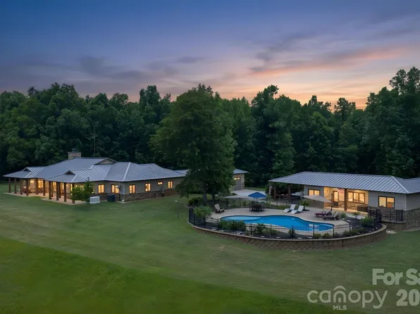 2545 N Rocky River Rd, Lancaster, SC 29720
