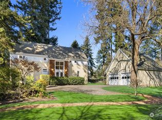 10646 NE Valley Rd, Bainbridge Island, WA 98110