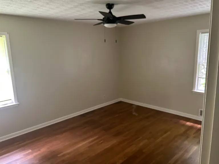 417 Dahlonega St — Photo 11