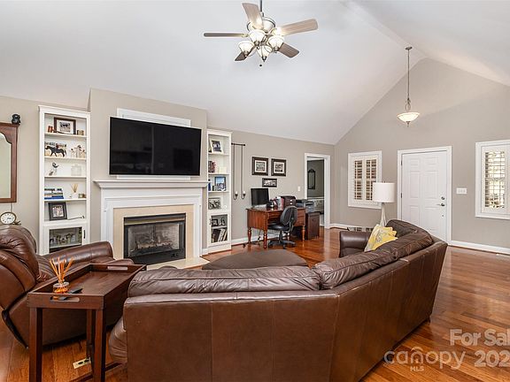 2nd image of 6019 Polk Mountain Dr