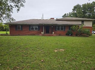 558 E Windsor Rd, Memphis, TN 38109