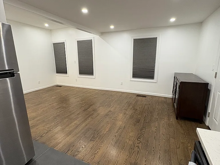 24 Jefferson St #A — Photo 2