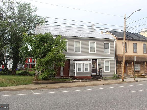 2nd image of 447-449 W Washington St