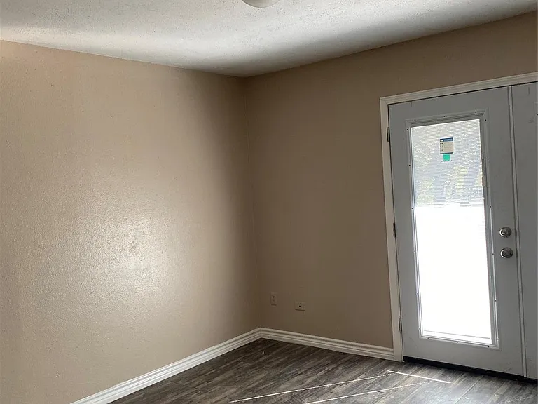7952 Grove Ridge Dr — Photo 8