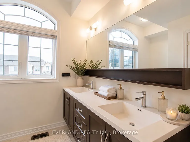 372 Threshing Mill Blvd — Photo 13