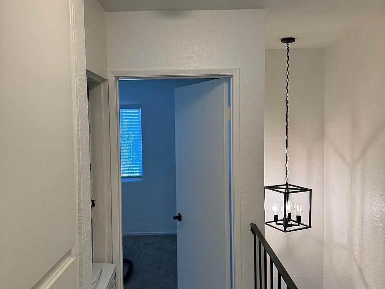 148 W Wilson St — Photo 5