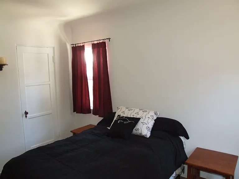 4307 York Blvd — Photo 7