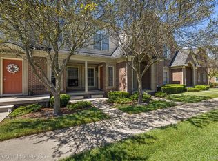 1588 W Lakeview Ln, Canton, MI 48187