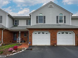 119 Pepperton Ct, Lititz, PA 17543