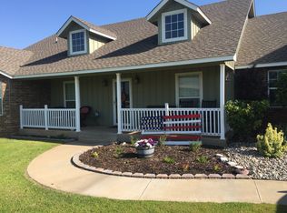 102 Myriah Ln, Enid, OK 73703