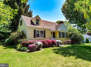 43 Edgewood Rd, Bordentown, NJ 08505