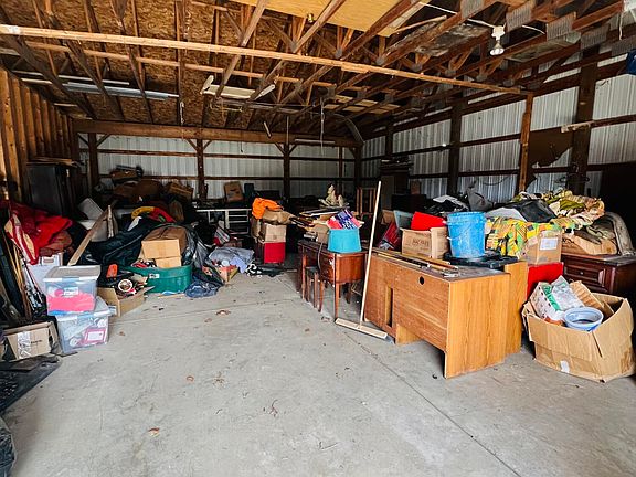 5th image of 2930 S Ruess Rd