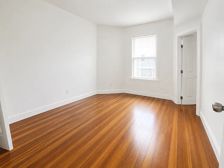 19 Highland St #6 — Photo 5