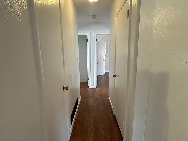 1115 N Winnebago St #1 — Photo 9