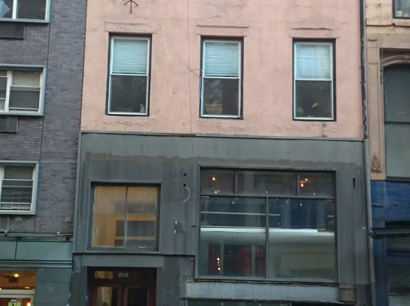 816 Broadway