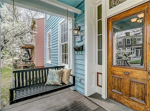 5th image of 411 Hinton St