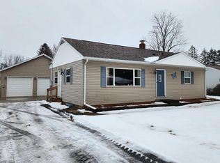 309 W Sycamore St, Abbotsford, WI 54405