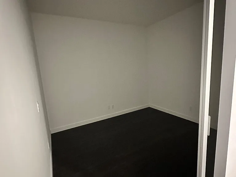 75 Billes Hts #640 — Photo 11