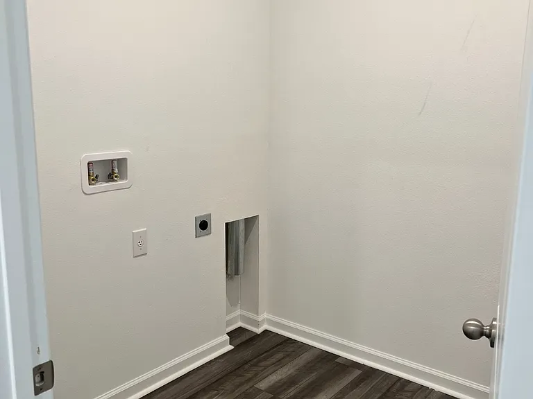 2389 Harris Hawk Ave — Photo 12