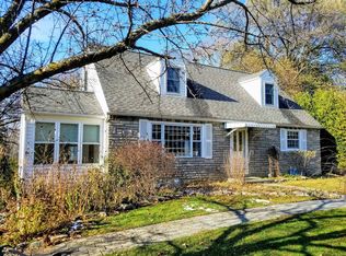 2 Ridgecrest Ave, Latham, NY 12110