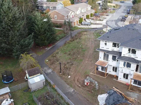 7 Leam Rd, Nanaimo, BC V9T 3N7