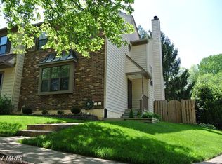 6000 Scarborough Commons Ln, Burke, VA 22015