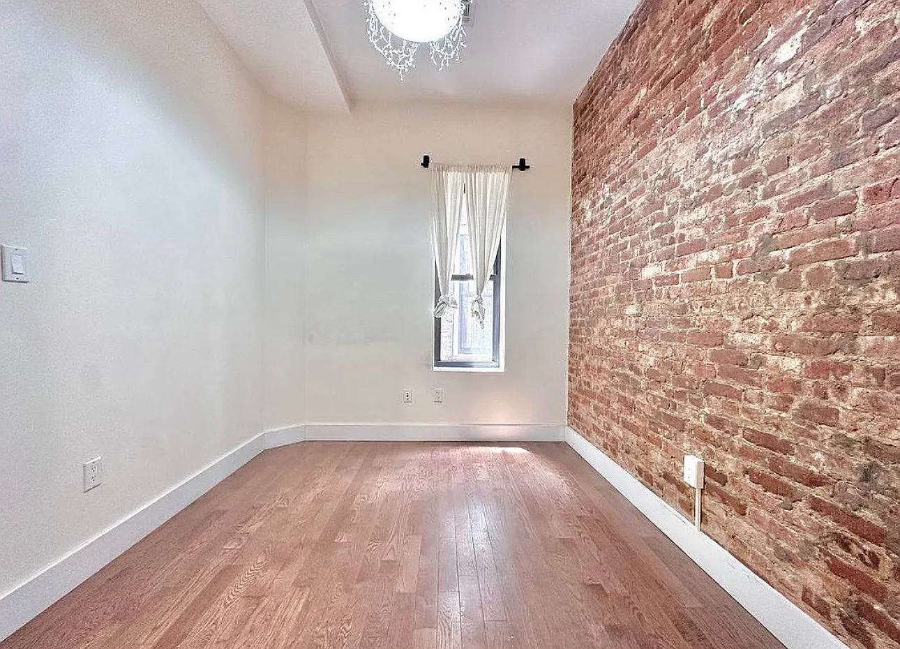 3 bed, $1,450 — Photo 3