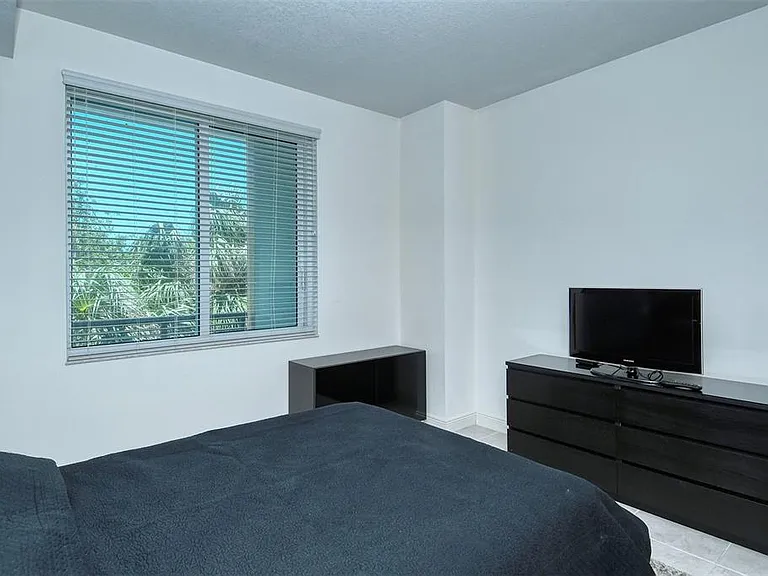 800 N Tamiami Trl #203 — Photo 26