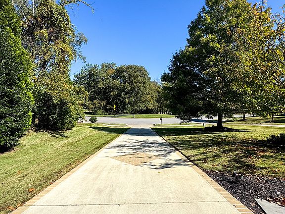 2nd image of 714 Pennines Cir