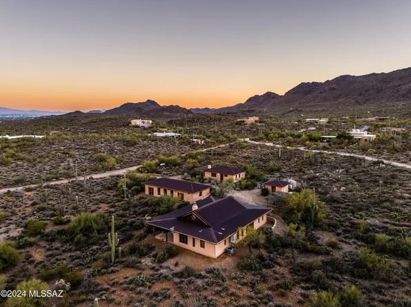 6510 W Banded Gecko Way, Tucson, AZ 85745