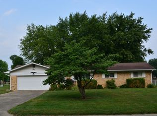 710 Oak Dr, Greenwood, IN 46142