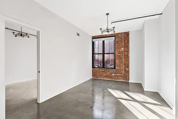 Rented by Compass | media 13