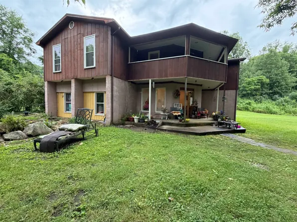 180 Rockcastle Ln, Louisa, KY 41230