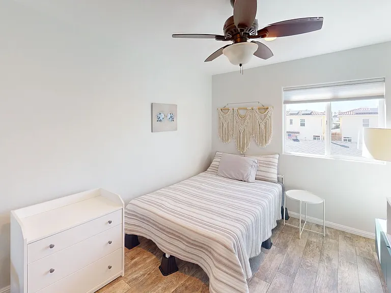 213 Evergreen Ave — Photo 10