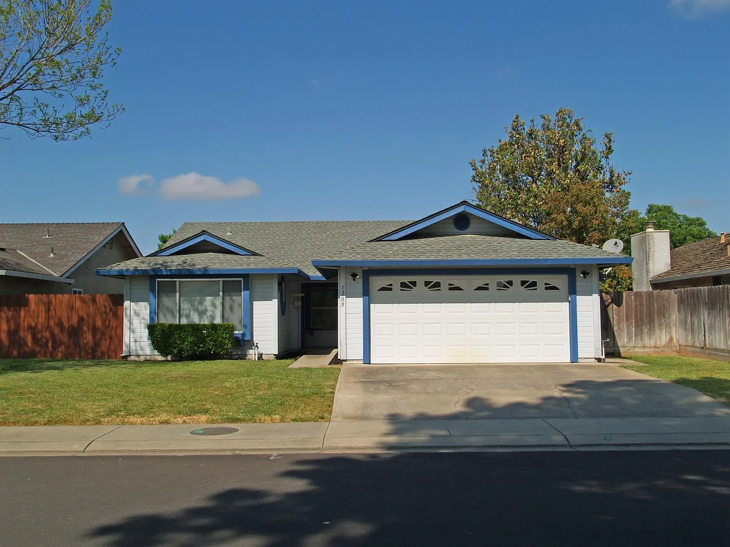 1209 Winchell Way photo 1