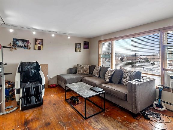 4th image of 2450 N 77th Ct APT 3W