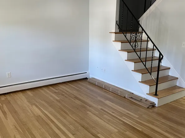 389 Washington St #33, Norwood, MA 02062
